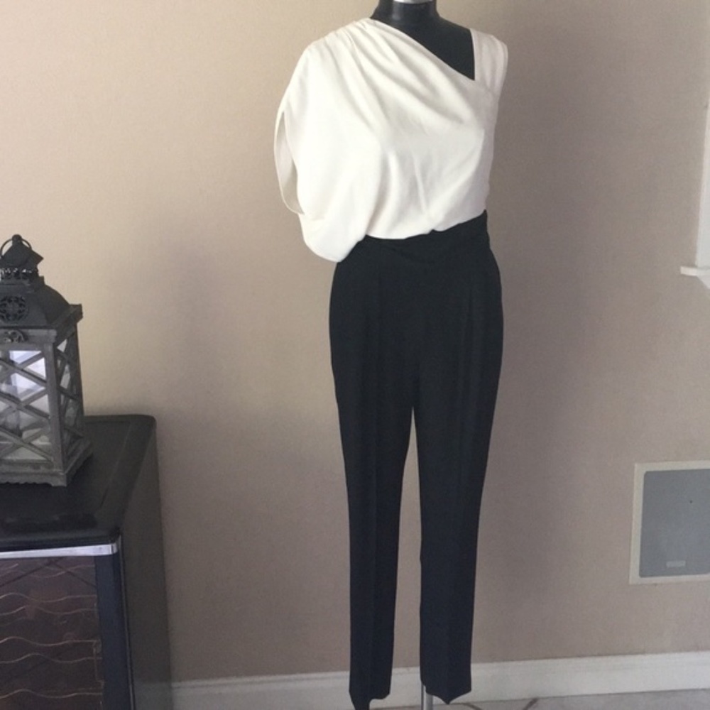 NWT ESCADA jumpsuit black and white size 38
